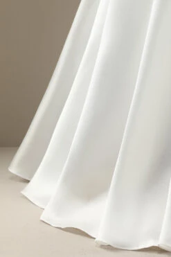 A Line Spaghetti Straps Red/White Prom Dress -Zapaka Sales Store 16 2 f3dab5b0 1f6c 4267 9320 4a679d3884c2