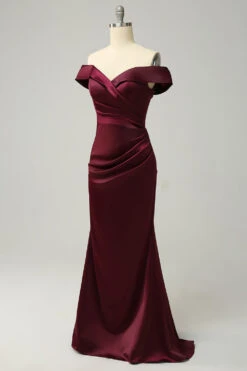 Burgundy Off The Shoulder Sheath Long Bridesmaid Dress -Zapaka Sales Store AHQX290030 Burgundy 2