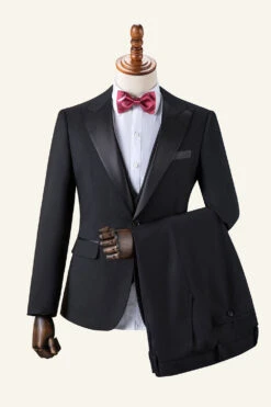 Black Peaked Lapel 3-Piece Men's Suit Tuxedo
