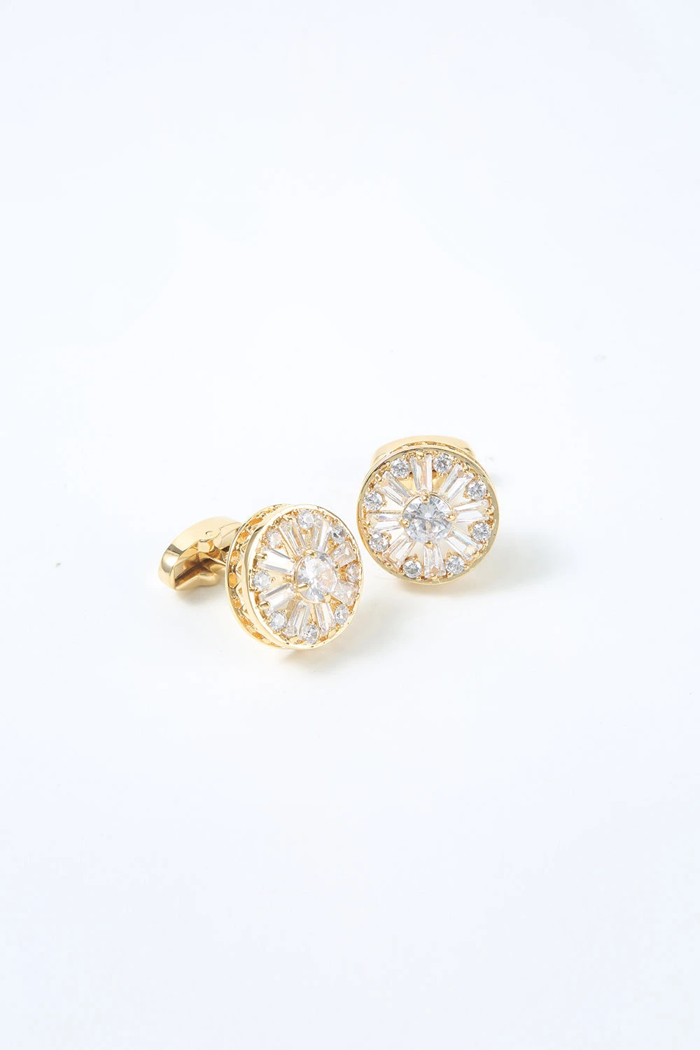 White Tuxedo Shirts Cufflinks For Men 1 White Tuxedo Shirts Cufflinks For Men