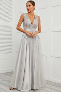 Deep V Neck Grey Long Prom Dress With Appliques -Zapaka Sales Store CM2108004 5 ffaf0884 34a1 4755 8437 79e7f8a05de6