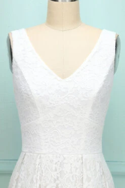 White V-neck Lace Dress -Zapaka Sales Store DP3A8883