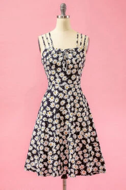 Black Floral Print Daisy Casual Dress