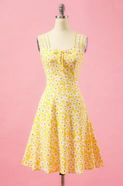 Black Floral Print Daisy Casual Dress -Zapaka Sales Store YYCGHX051106 yellow