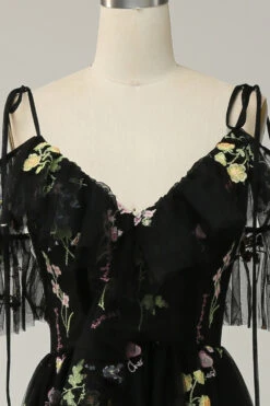 A-Line V-Neck Spaghetti Straps Embroidery Green Long Prom Dress With Slit -Zapaka Sales Store YYZL501 Black 4 4ce8c860 a771 4f48 9eeb 52b8cba8cfaf