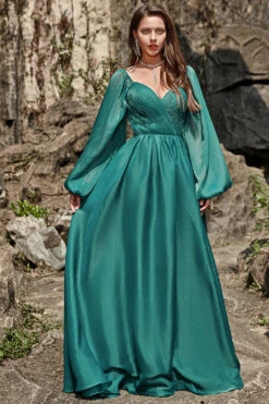 A Line Sweetheart Dark Green Long Prom Dress With Long Sleeves