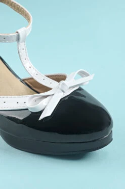 Vintage Red T-Strap Heels 14 Vintage Red T-Strap Heels -Zapaka Sales Store ZPKCGS01022Black 6